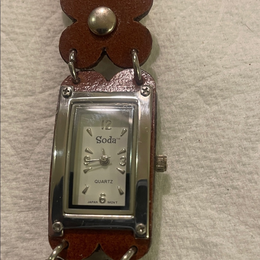 Soda Silver and Brown Rectangular Watch - image 15